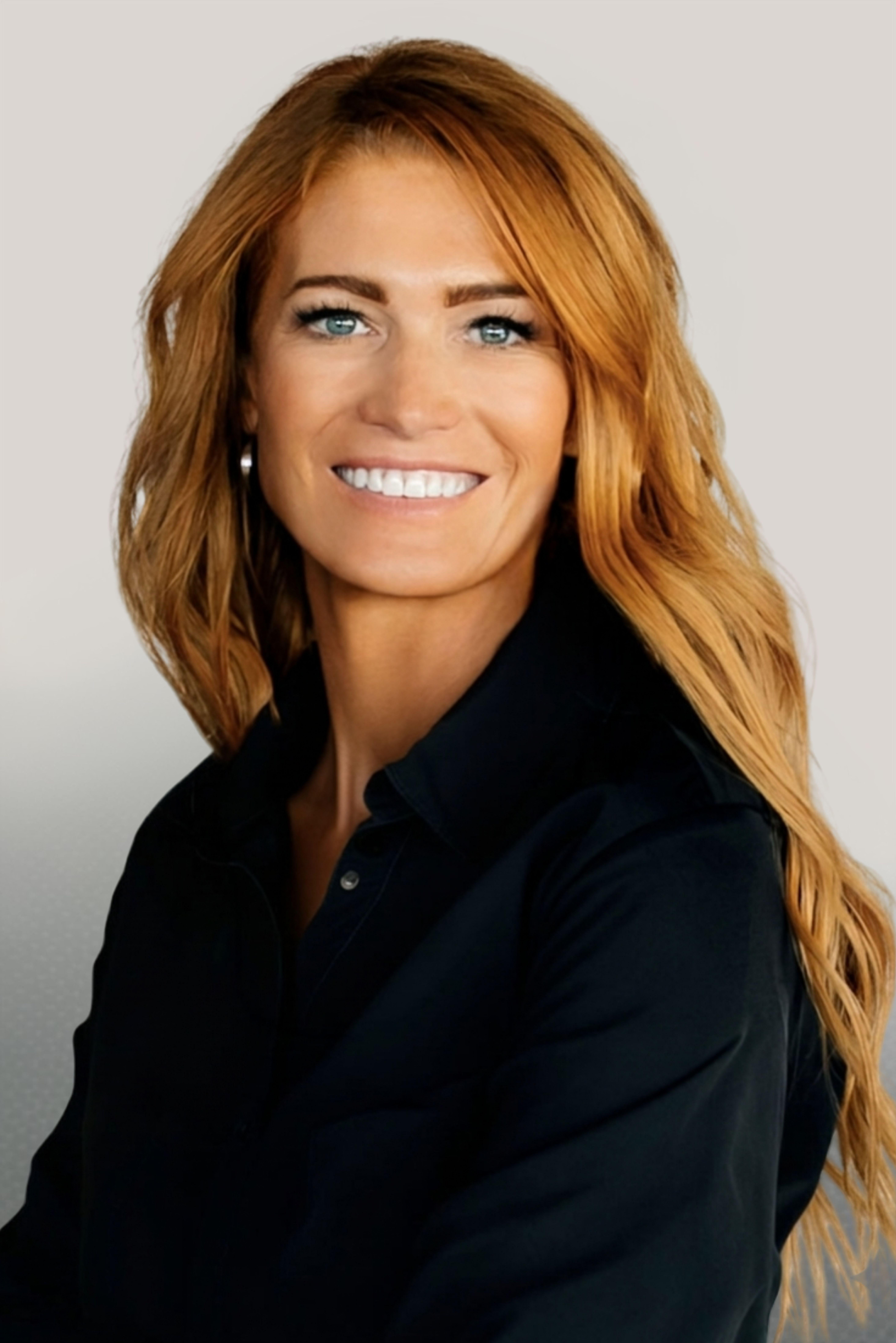 Holly Hull