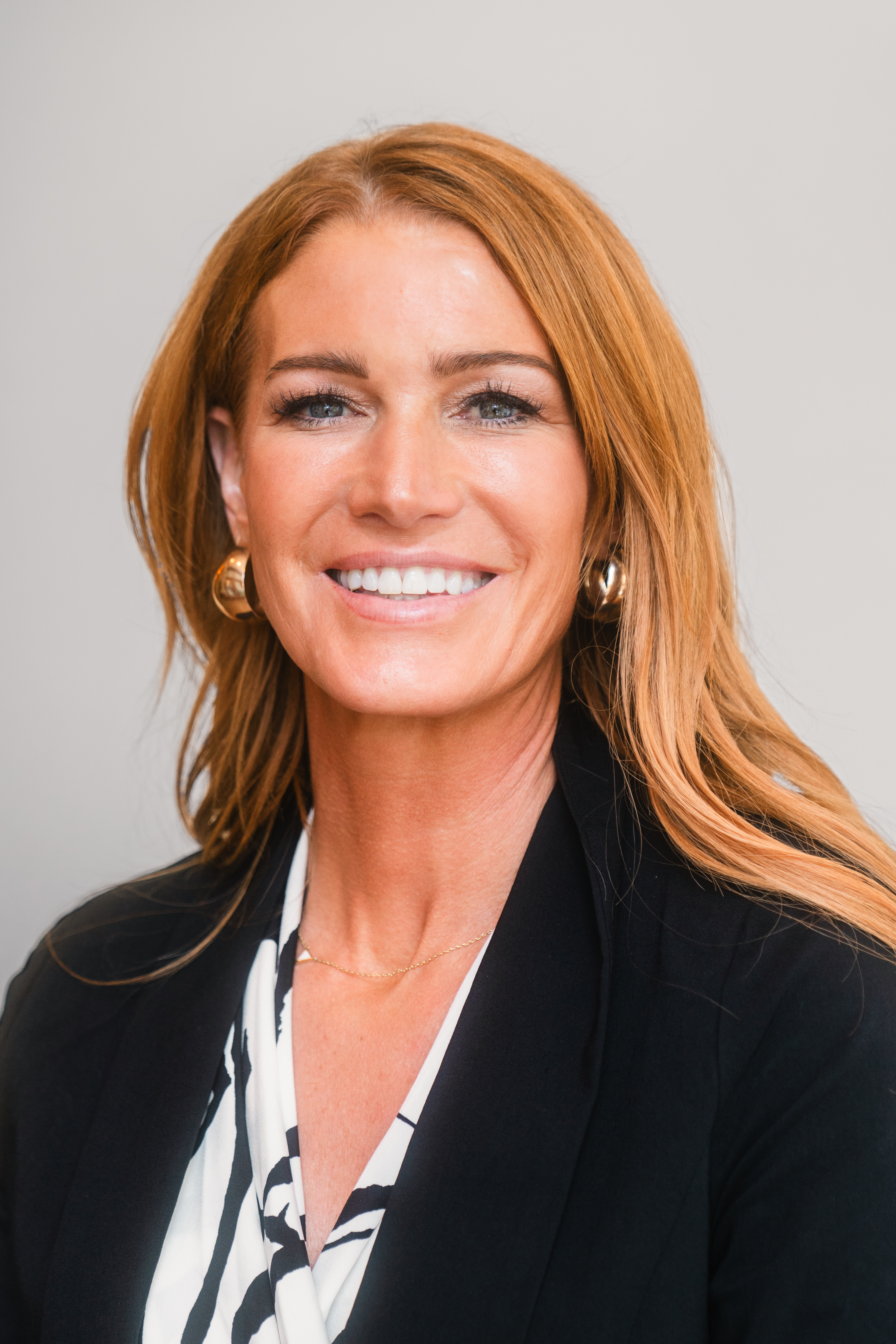 Holly Hull